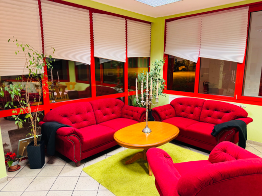 Gemütlichkeit Am Anfang standen die roten Sofas